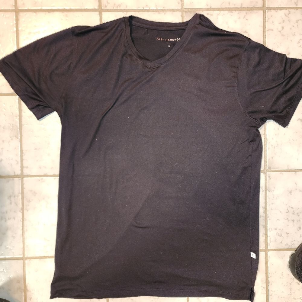 7DIAMONDS mens Black V Neck Core T Shirt Sz M Quiet Lux Performance Minimal - Picture 12 of 16
